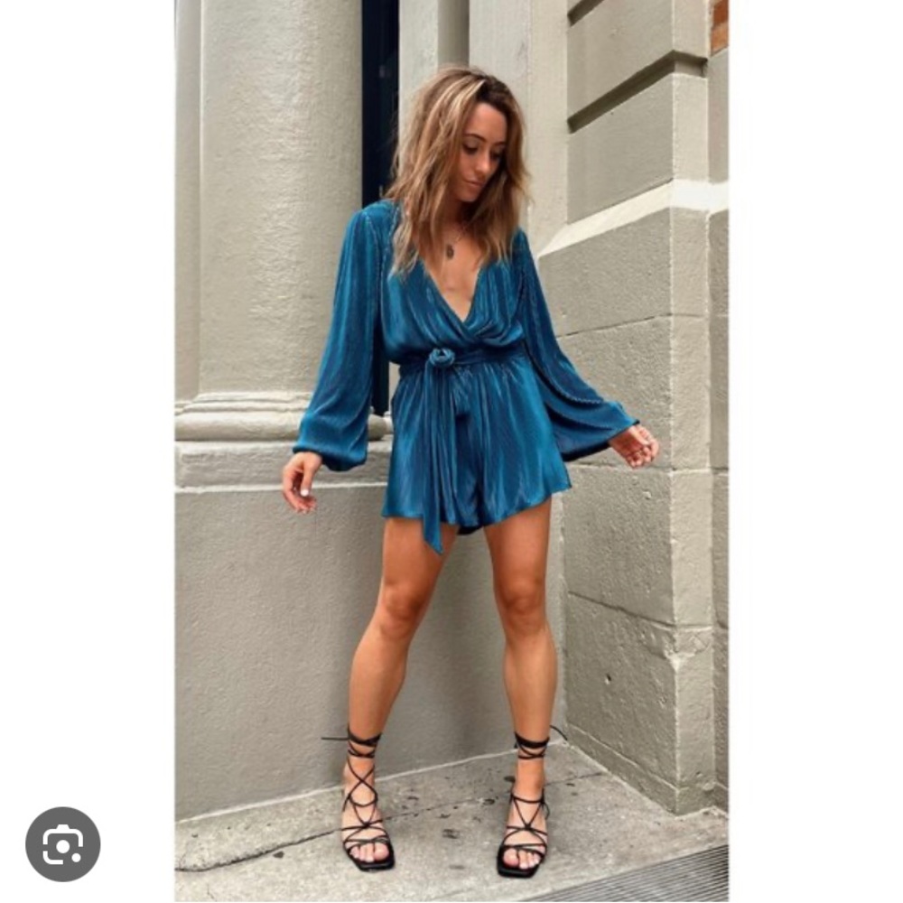NWT 12th Tribe Navarro Teal Plisse Romper, medium